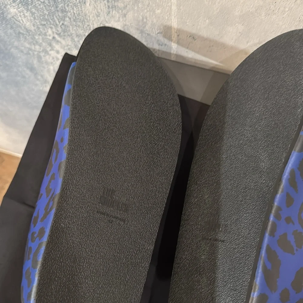 NWT The Kooples Unisex/Men’s Blue Leopard-print Leather Sandals